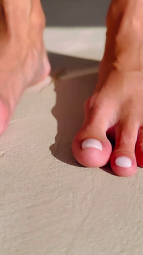Sanna Marin Feet 8062925.jpg