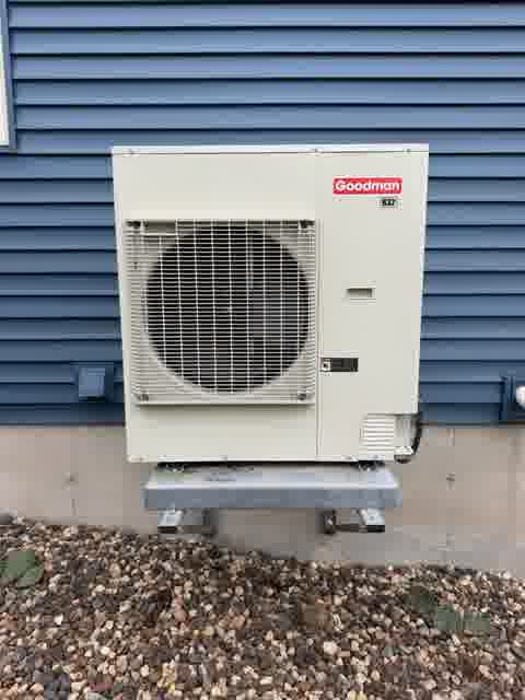 side discharge goodman heat pump 2026 09 28.jpg