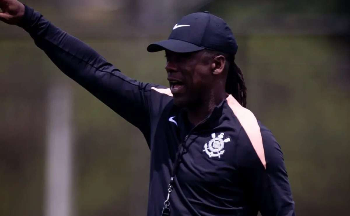 Olho nele: Gui Negão recebe atenção especial de Seedorf nos treinos