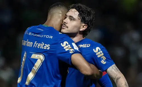Palmeiras busca recuperar a liderança em clássico decisivo contra o Santos na Vila Belmiro