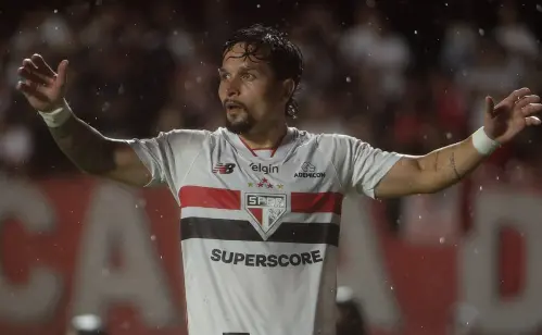 Artur por Ferreirinha pode acontecer? Diregentes respondem sobre possível troca