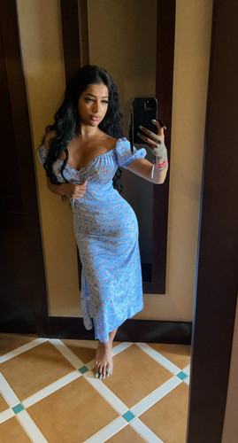 Yasmina Khan Feet 6754180.jpg