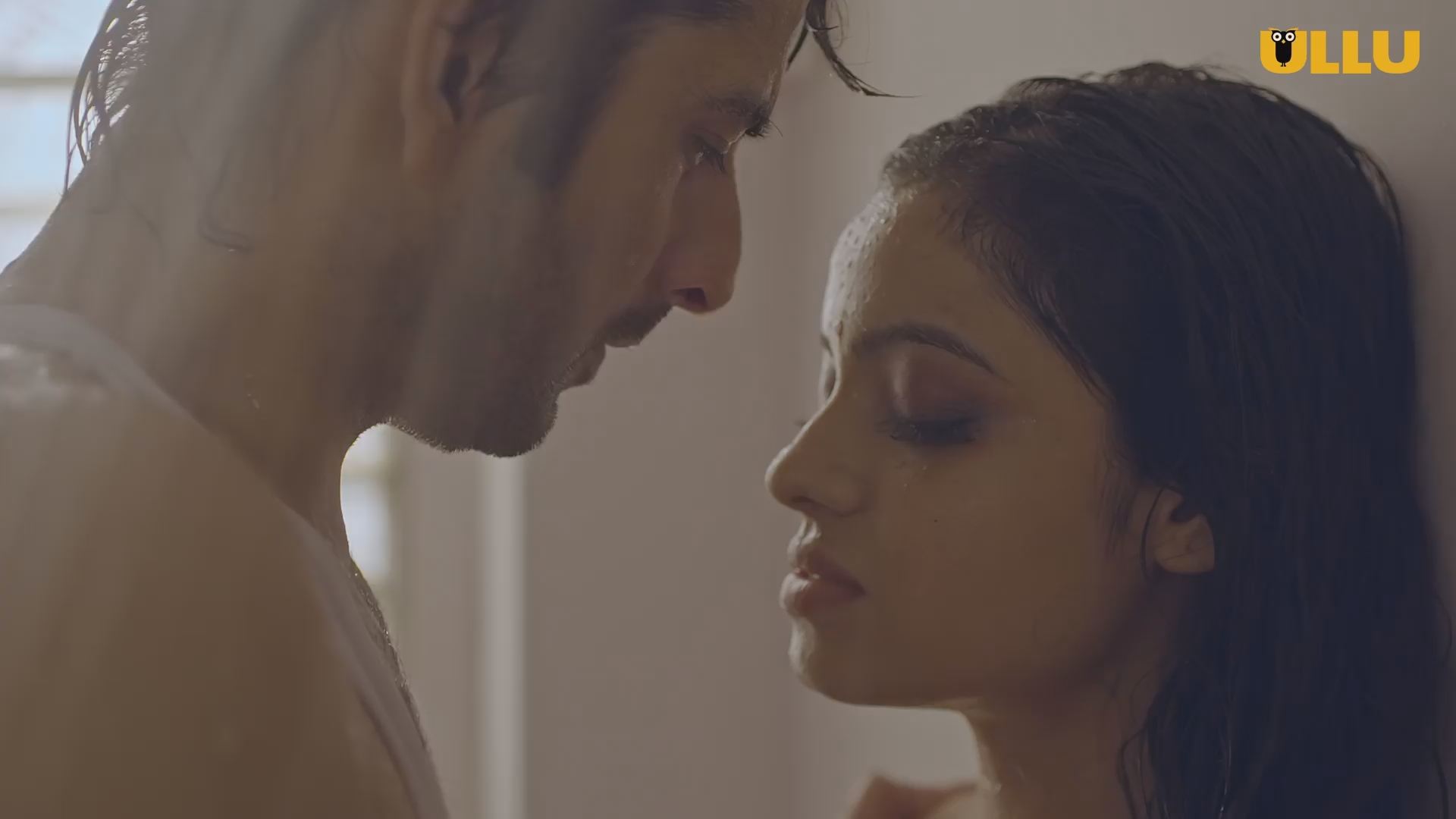 Shubhratri (2019) S01E01T02 Ullu Originals Hindi Web Series 1080p WEB DL 550MB(1Filmy4Wap.Cloud).mkv