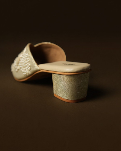 prod pearl mule gold 5.jpg