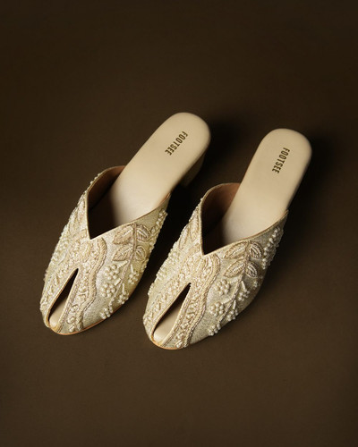 prod pearl mule gold 2.jpg