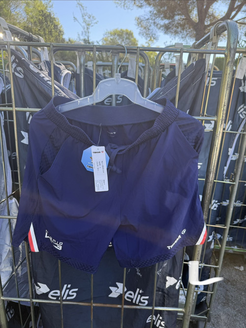 n9ihV3b.md.jpg