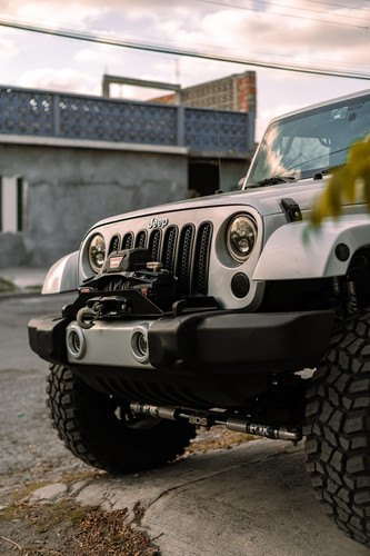 cristhian adame photo jeep 7853620 1920.jpg