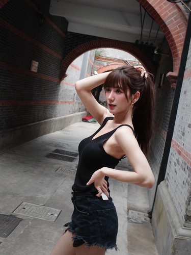 e03ee54ac8f75fea6728b322b5f5d18a.jpg