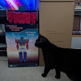 Big Figs 30 inch Transformers Optimus Prime In Hand Images 03