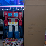 Big Figs 30 inch Transformers Optimus Prime In Hand Images 01