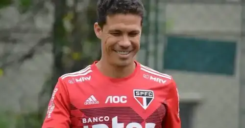 INSPIRAÇÃO DO ÍDOLO! Hernanes busca ajudar São Paulo a reencontrar as vitórias em visita ao CT 