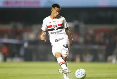 São Paulo encaminha acordo por Djhordney e afasta novo transfer ban