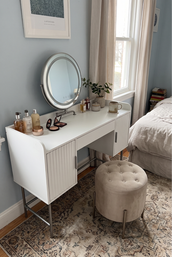 Why a White Dressing Table Works in Almost Any Room.png