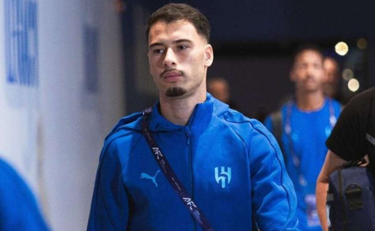 Gabriel Martinelli sonha em jogar no Corinthians após contrato na Arábia