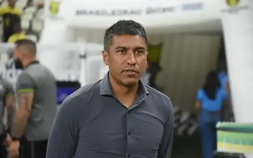 Cruzeiro mira Paulinho para diretoria e projeta reencontro com Cássio e Fagner