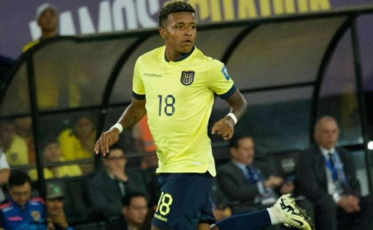 Keny Arroyo volta à seleção equatoriana e se destaca como opção ofensiva sob o comando de Gallardo