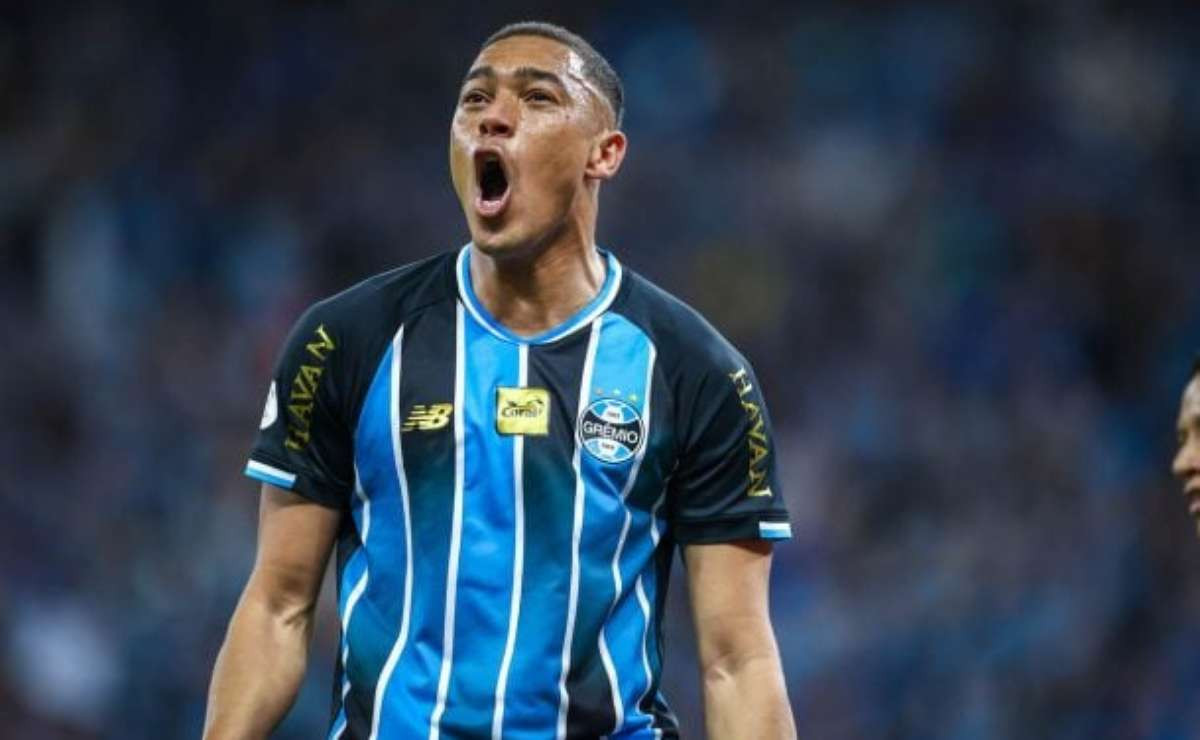 Grêmio avança por dois patrocinadores e mira R$ 50 milhões anuais