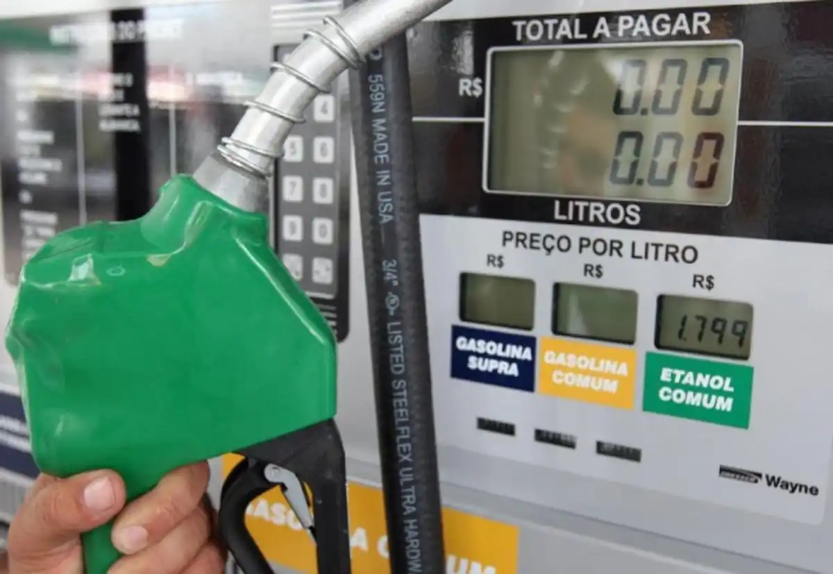 Governo sanciona lei que aumenta punição para furto e roubo de combustível