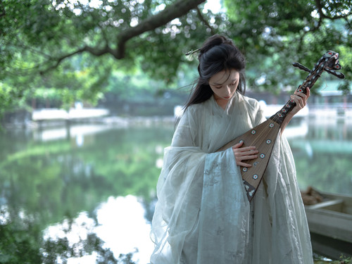 8Xmdpkz0JoKIZEIS.jpg