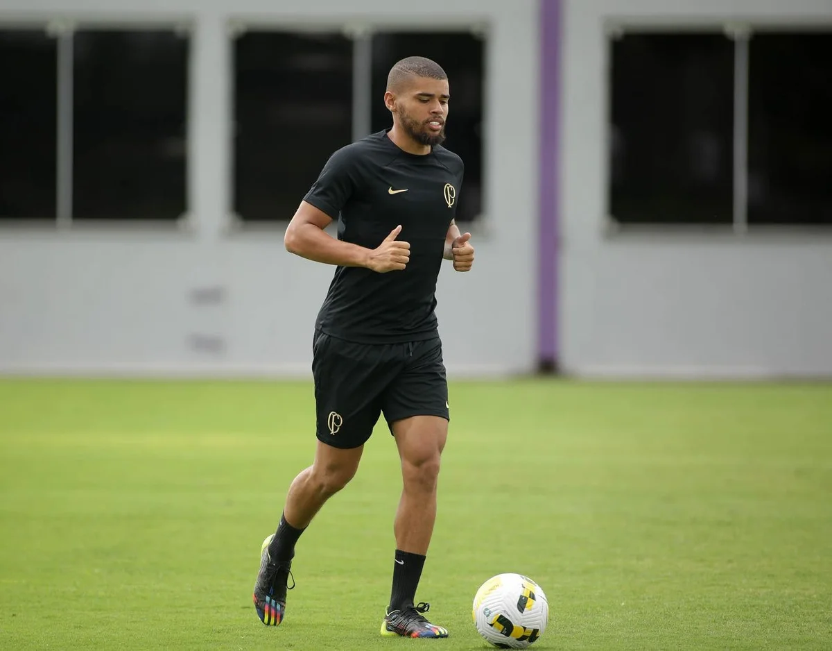 Justiça confirma condenação do Corinthians em R$ 3,5 mi a ex-lateral