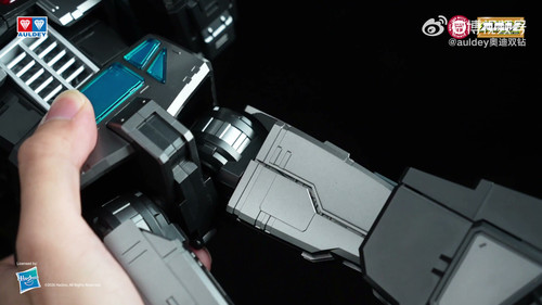 Auldey Transformers AAM G1 Nemesis Prime 040.jpg