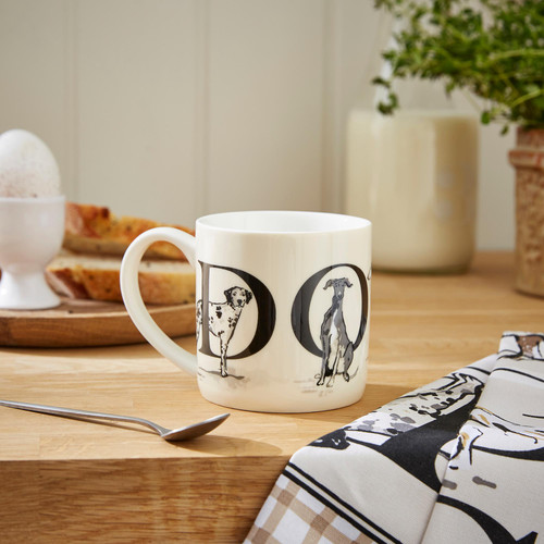 Ulster Weavers Country Dogs Mug New Bone China Brown sn2.jpg