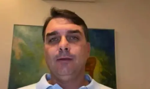 "NÃO PASSA DE UM CÍNICO!" Lindbergh detona Flávio Bolsonaro por elos com Vorcaro e fraude bilionária do INSS