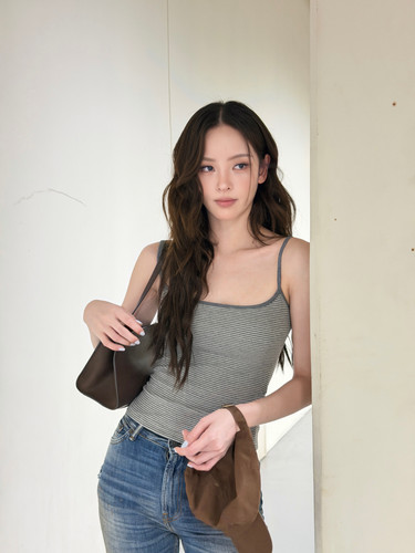 8c9af4e6631561f086b50ce8d72aaec7.jpg