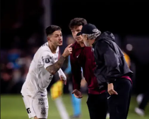 DECISIVO DE NOVO! Garro quebra jejum e lidera assistências na Libertadores