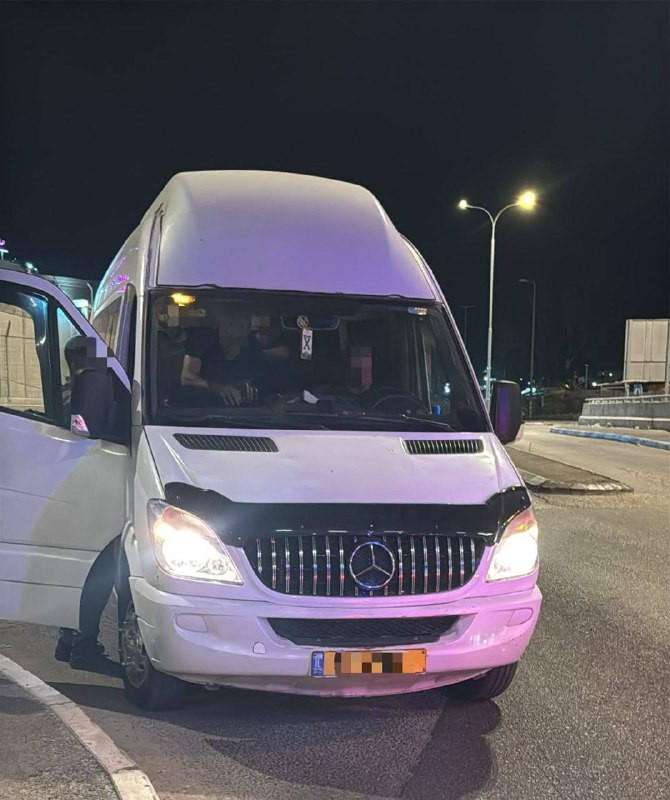 مصادر محلية: شرطة الاحتلال تعتقل 10 فلسطينيين في بلدة بيرنبالا، شمال غرب القدس المحتلة؛ بزعم محاولتهم الدخول إلى الداخل المحتل بدون تصريح....