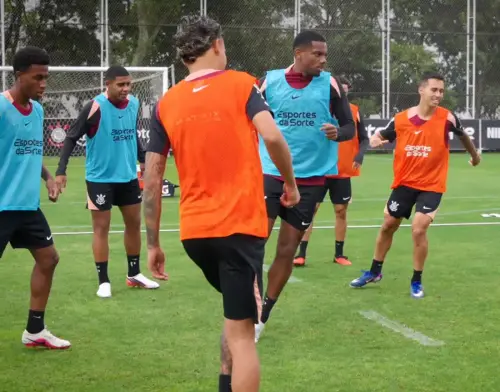 RETORNO FUNDAMENTAL! Acelerando a recuperação? Timão ganha esperança para retorno de meia titular