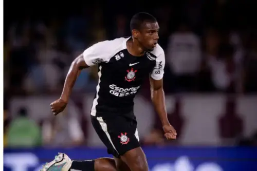 URGENTE: Corinthians pode vender André para gigante da Inglaterra