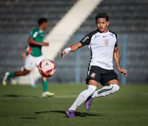 Artilheiro do sub-20 do Corinthians recebe três propostas para sair