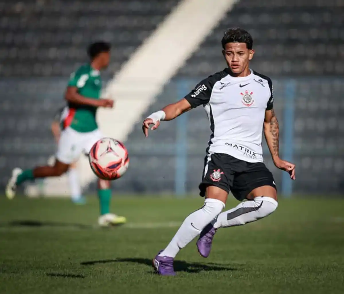Artilheiro do sub-20 do Corinthians recebe três propostas para sair