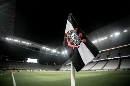 FORA! Corinthians dá adeus a atacante após polêmica extracampo; entenda