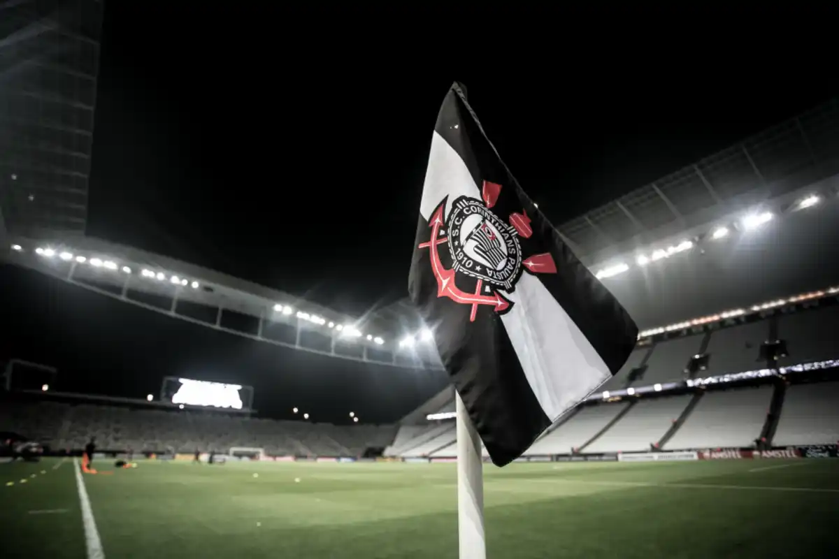 FORA! Corinthians dá adeus a atacante após polêmica extracampo; entenda