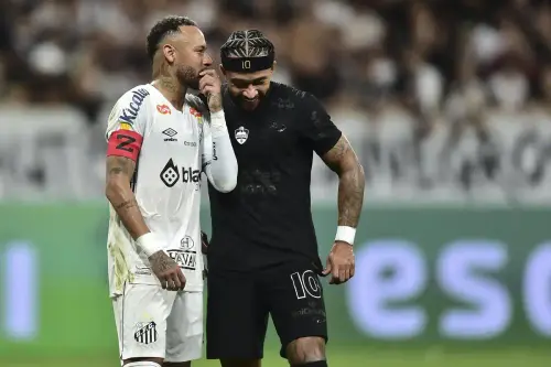QUEM GANHA MAIS? Reajuste salarial de Depay o distancia de Neymar; veja números