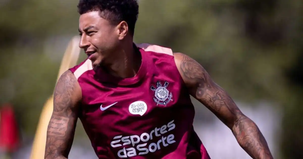 Diniz comenta situação de Lingard e revela drama pessoal de atacante do Corinthians