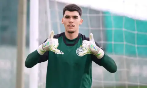 NOVO ALVO! Palmeiras abre conversas por goleiro da seleção de 22 anos