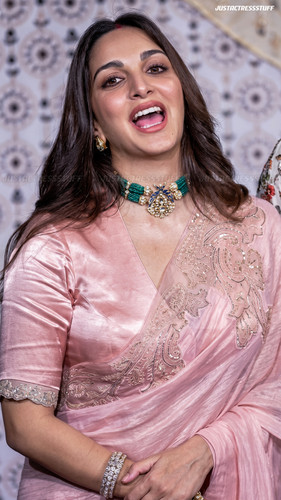 kiara 678453446806.jpg