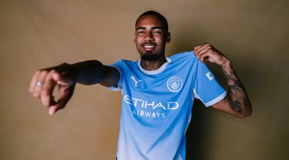 OFICIAL! Ex-Palmeiras, Allan é anunciado pelo Manchester City