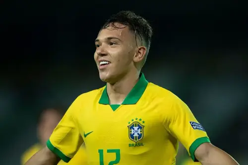 URGENTE: Palmeiras realiza sondagens por atacante de gigante europeu