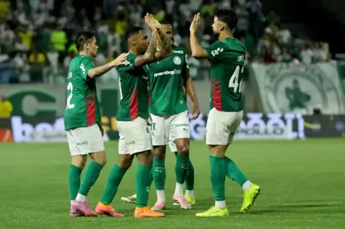 ESCALAÇÃO DIVULGADA! Palmeiras pronto para enfrentar Santos na decisão