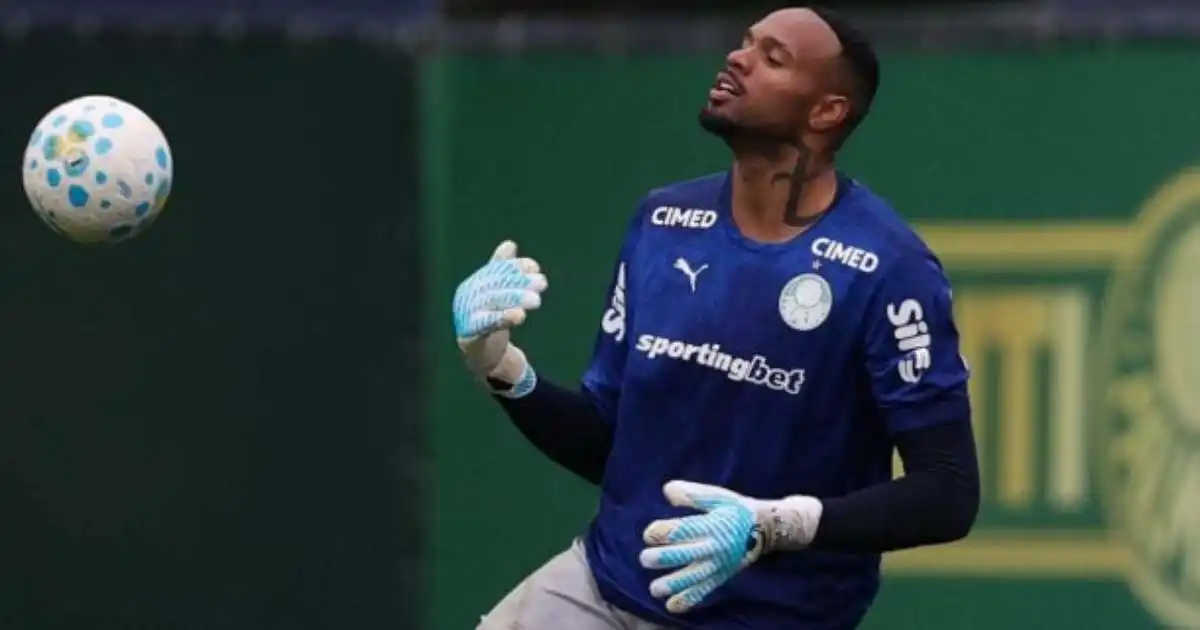 Carlos Miguel destaca a concentração necessária para o clássico decisivo contra o Santos na Copa do Brasil