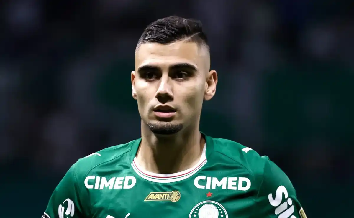 Palmeiras amarga punição de Andreas Pereira e enfrenta dilema tático antes do duelo decisivo na Libertadores