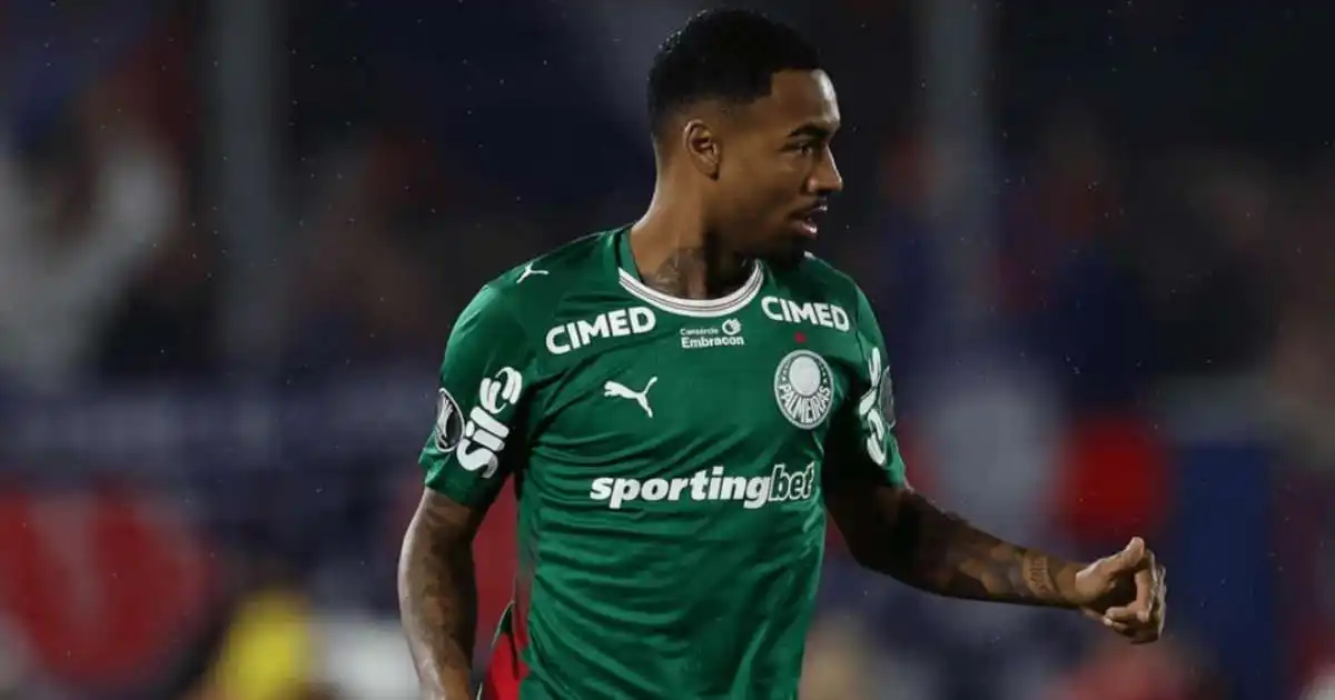 Abel Ferreira critica calendário e Palmeiras articula vendas milionárias no mercado de transferências