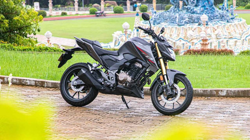 Honda CB300F.jpg