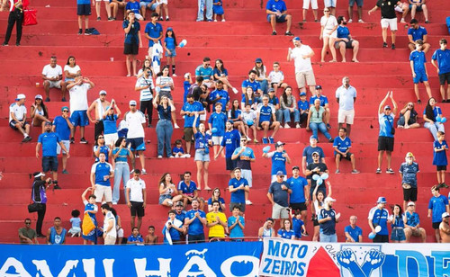 Paulinho assume o comando do futebol e promete reestruturação no Cruzeiro após eliminações frustrantes