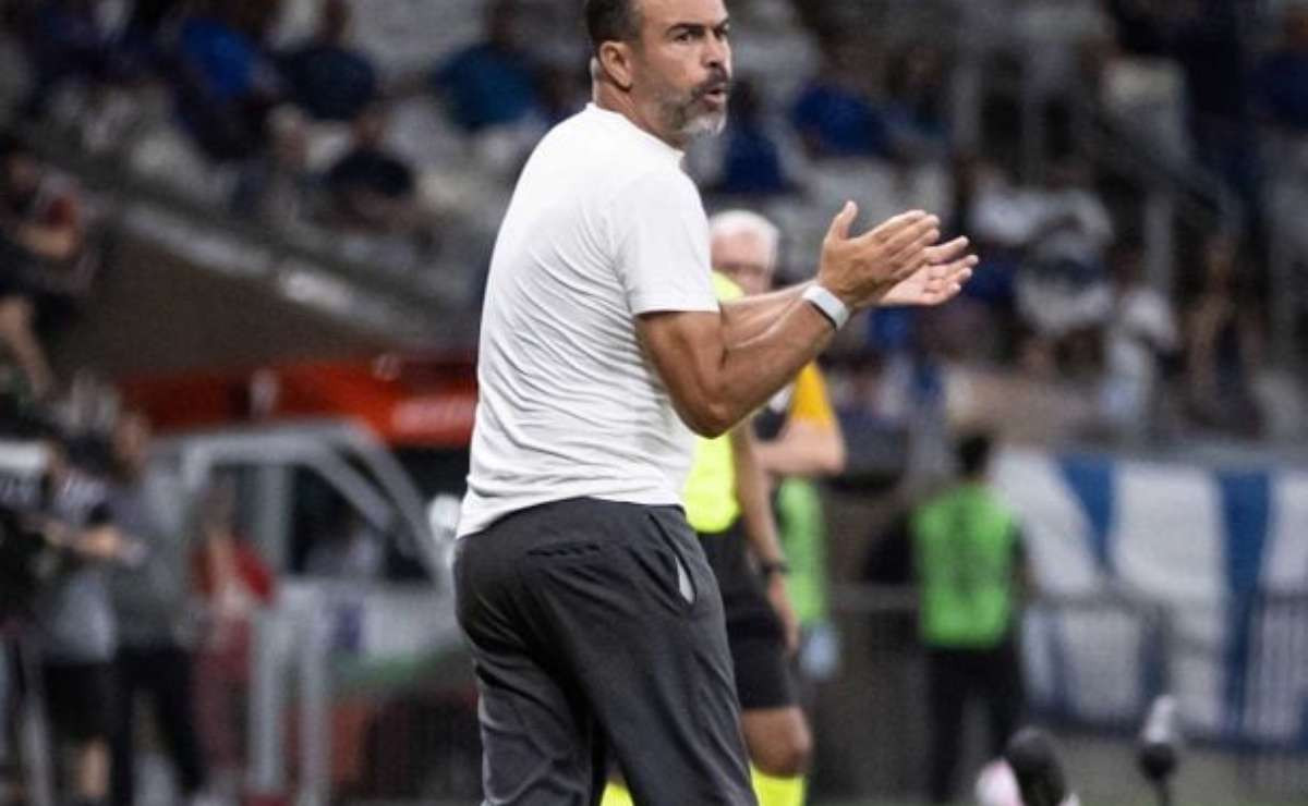 Cautela e intensidade: Cruzeiro brilha contra São Paulo e se firma no G-4 da Série A