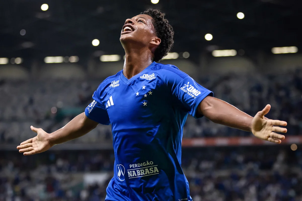 Cruzeiro despacha São Paulo com força defensiva e renova esperanças pela Libertadores
